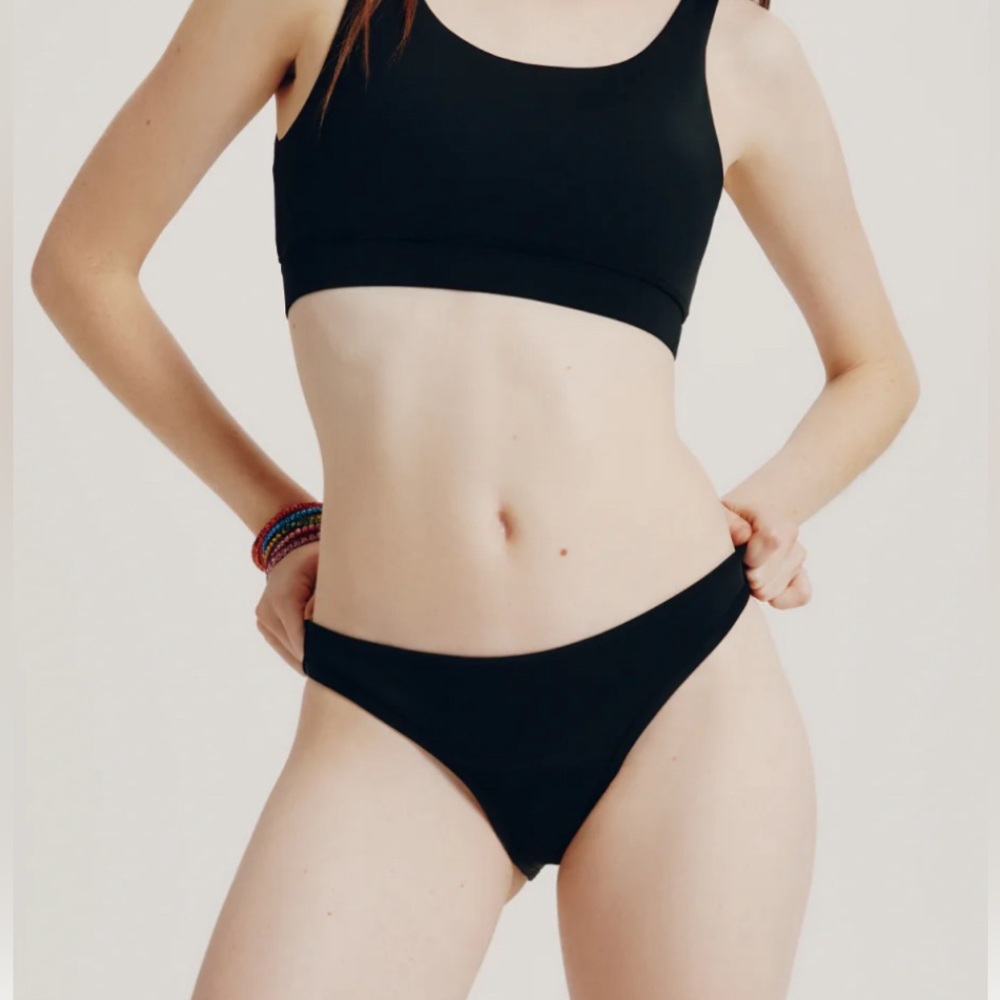 Knix Teen Period Proof Swim Bikini, NWT, M fits Size 4-6